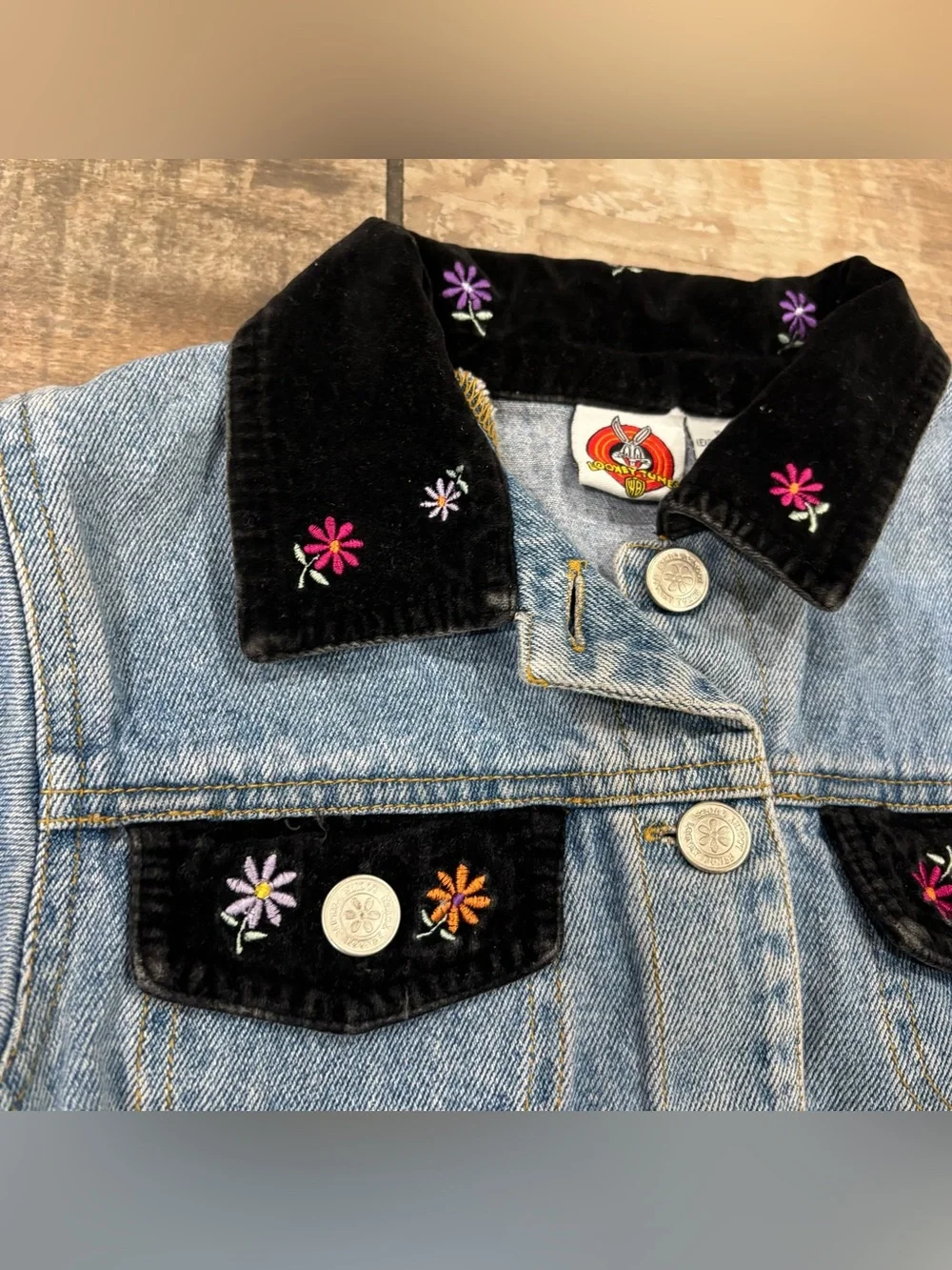 Looney Tunes Tweety Bird Kids Size 6/6X Jean jacket Velvet Trim 1990’s Vintage